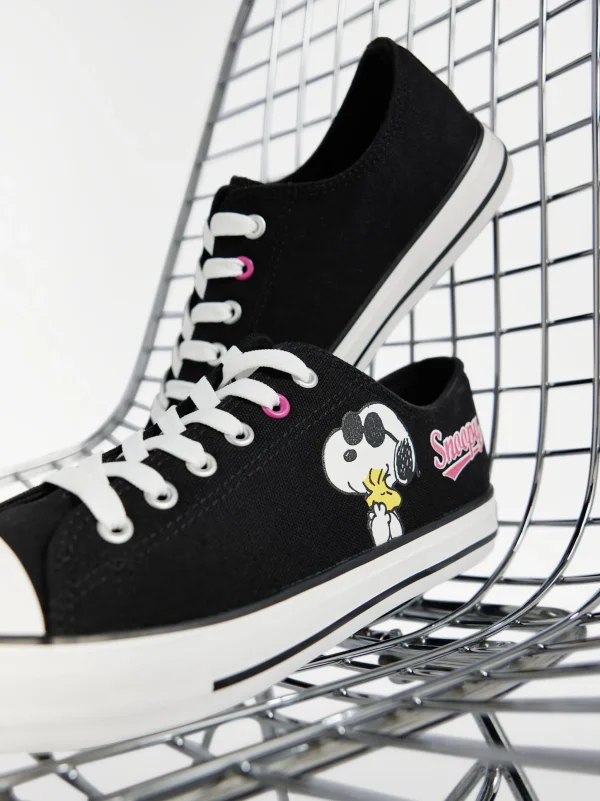 THE PEANUTS Sneaker Sort Hot